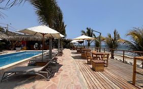 Baja Canoas Hotel